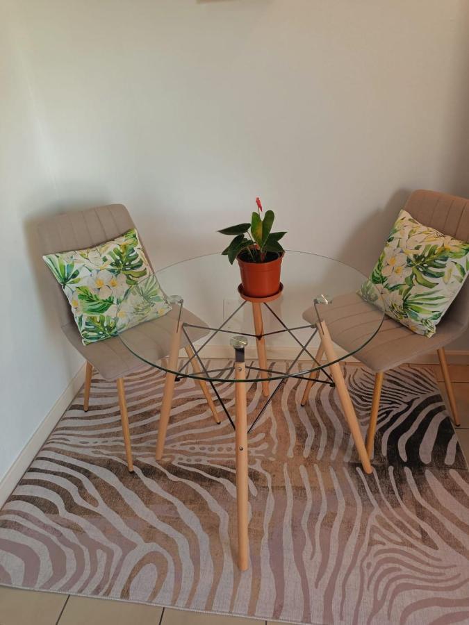 Cibuqueira Numero 7, Centre Ville, Vue Sur Mer , Plage A Pied Le Moule Exterior foto